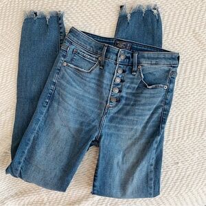 A&F Simone Ankle Jeans